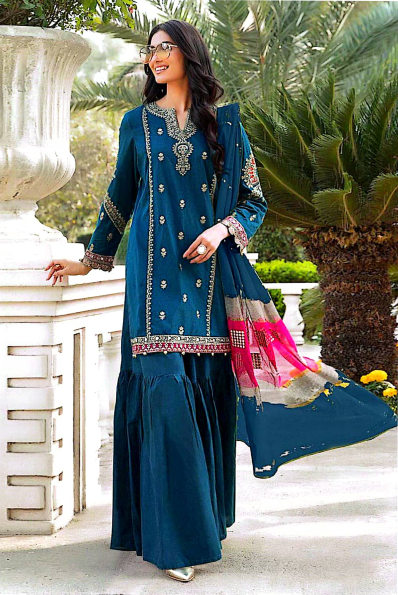 3 Piece Embroidered Lawn Suit - Image 3